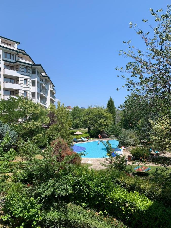 Kalina Private Apartments In Emerald Resort, Ravda Exterior photo