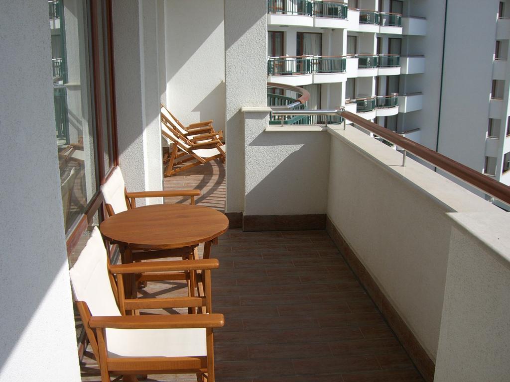 Kalina Private Apartments In Emerald Resort, Ravda Room photo