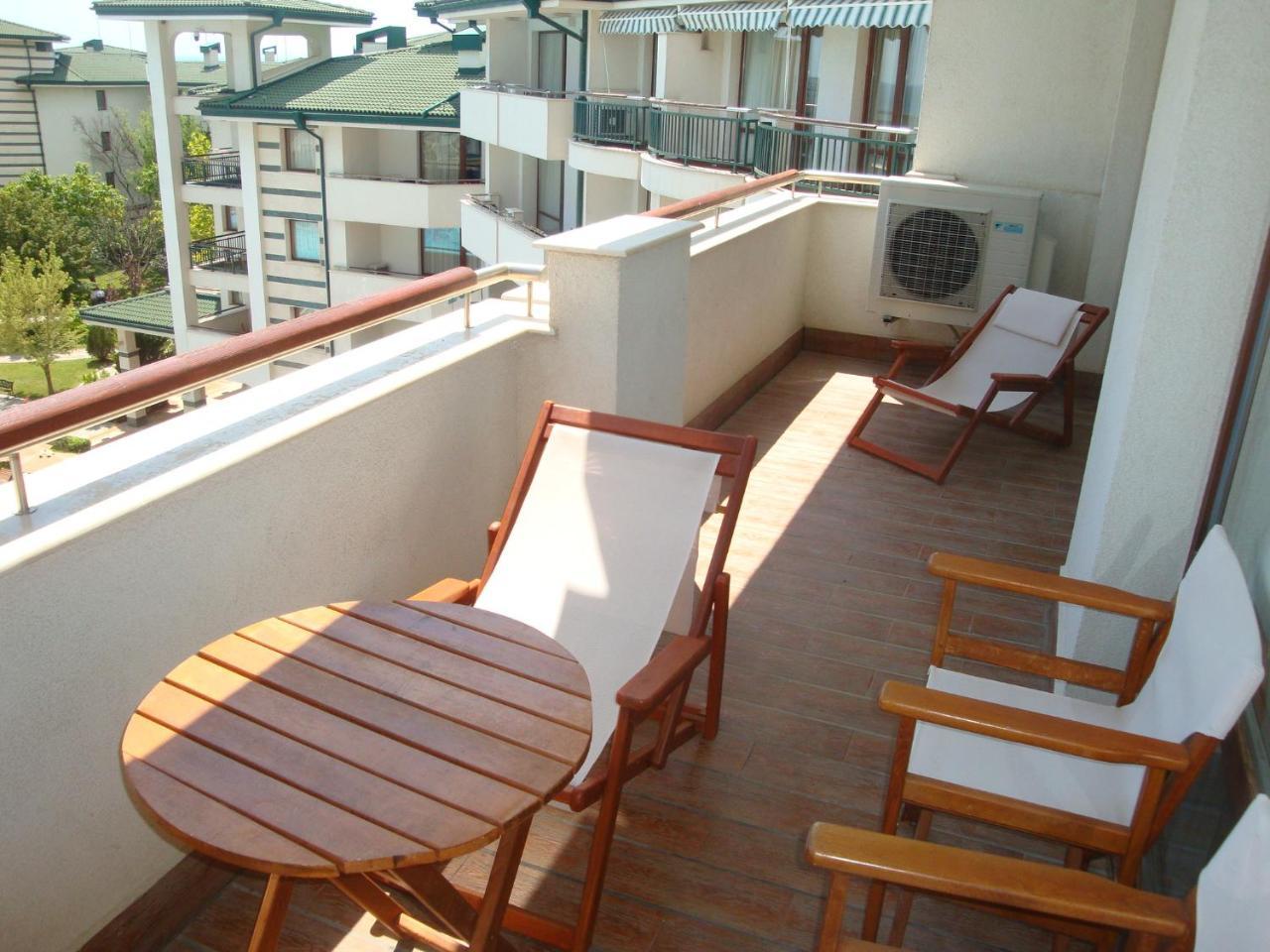 Kalina Private Apartments In Emerald Resort, Ravda Exterior photo