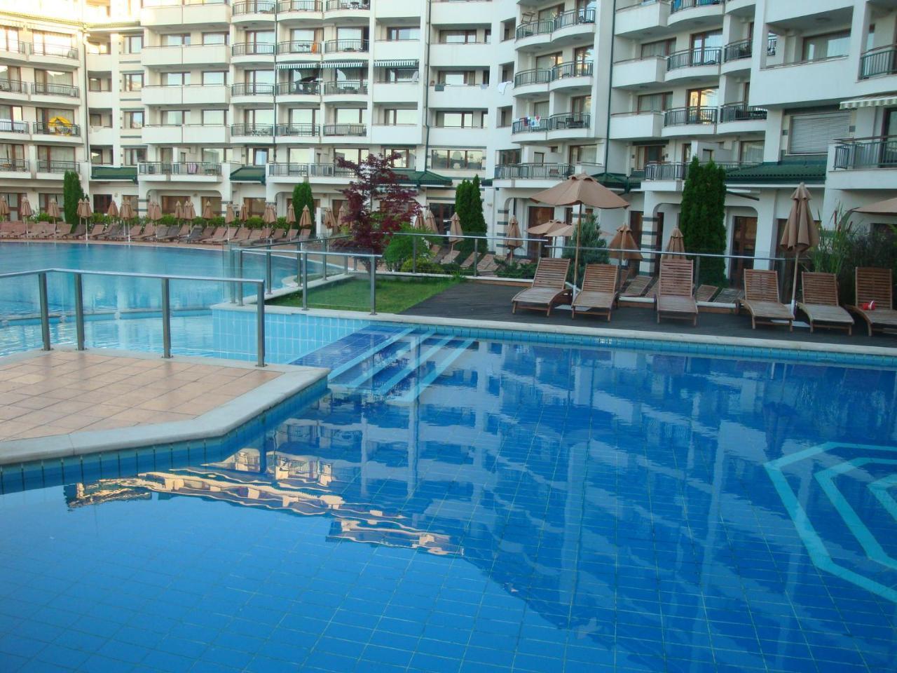 Kalina Private Apartments In Emerald Resort, Ravda Exterior photo
