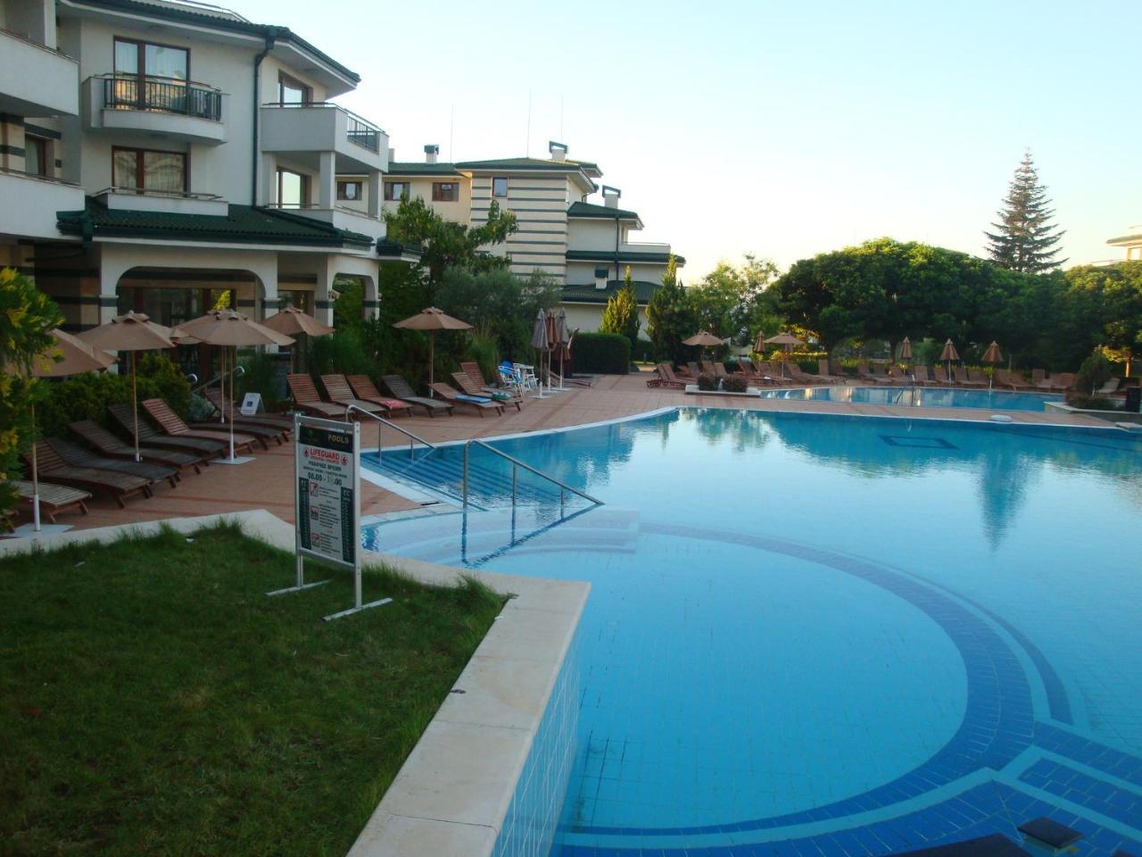 Kalina Private Apartments In Emerald Resort, Ravda Exterior photo